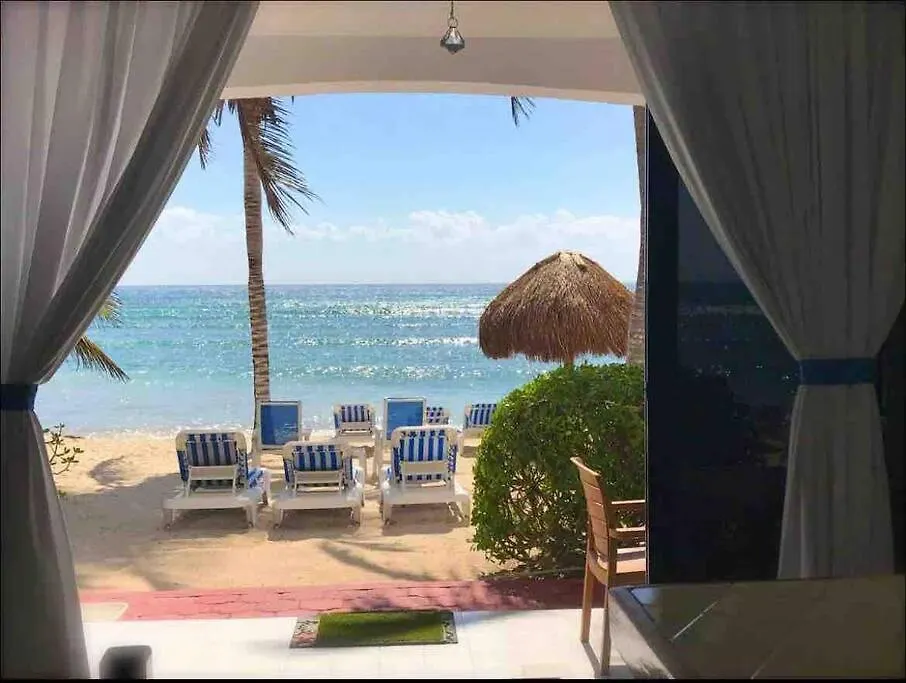 Beachfront Akumal Half Moon Bay