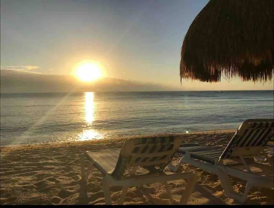 Beachfront Akumal Half Moon Bay